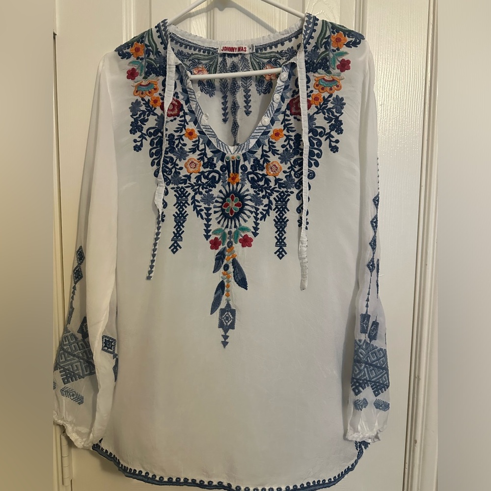 Johnny Was Chelsee VNeck Top Sz M